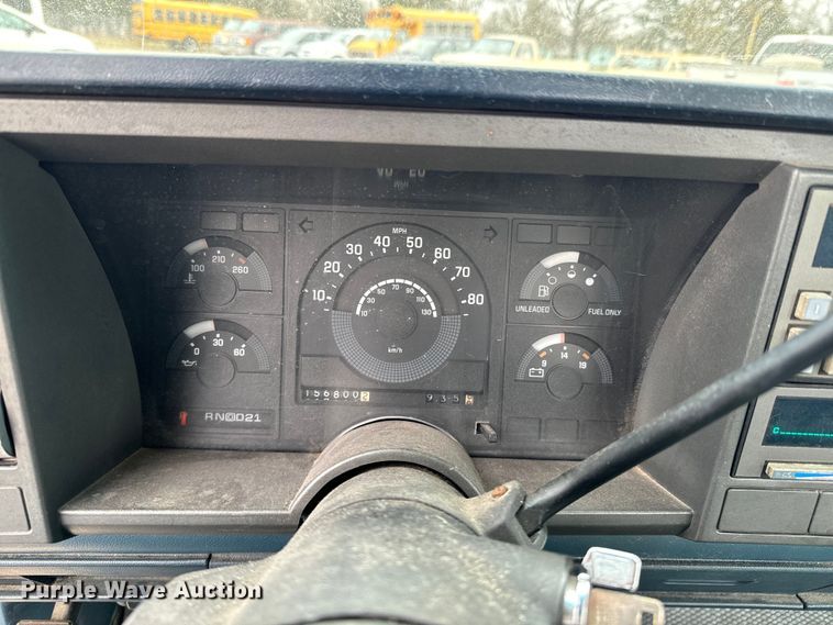 image for item OJ9691 1991 Chevrolet C1500 pickup truck