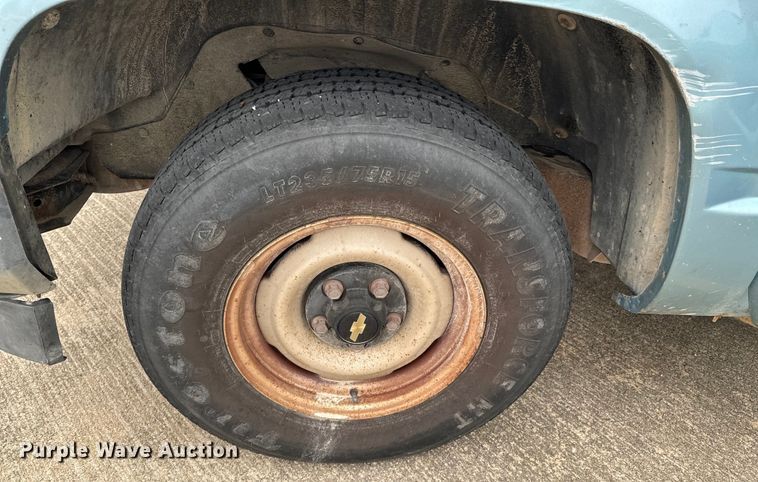 image for item OJ9691 1991 Chevrolet C1500 pickup truck