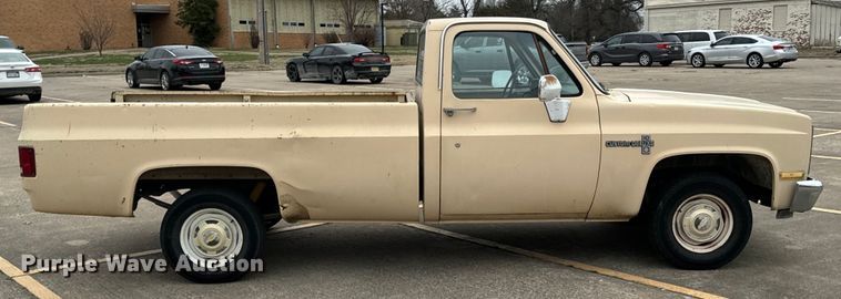 image for item OJ9692 1987 Chevrolet  C10 pickup truck