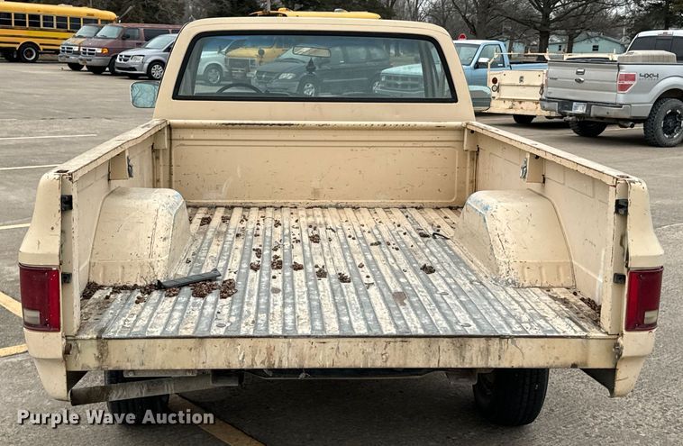 image for item OJ9692 1987 Chevrolet  C10 pickup truck