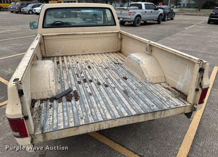 image for item OJ9692 1987 Chevrolet  C10 pickup truck