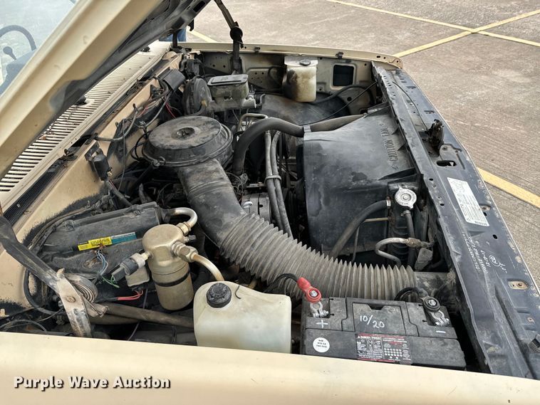 image for item OJ9692 1987 Chevrolet  C10 pickup truck