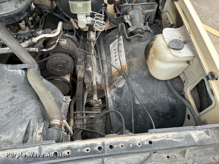 image for item OJ9692 1987 Chevrolet  C10 pickup truck