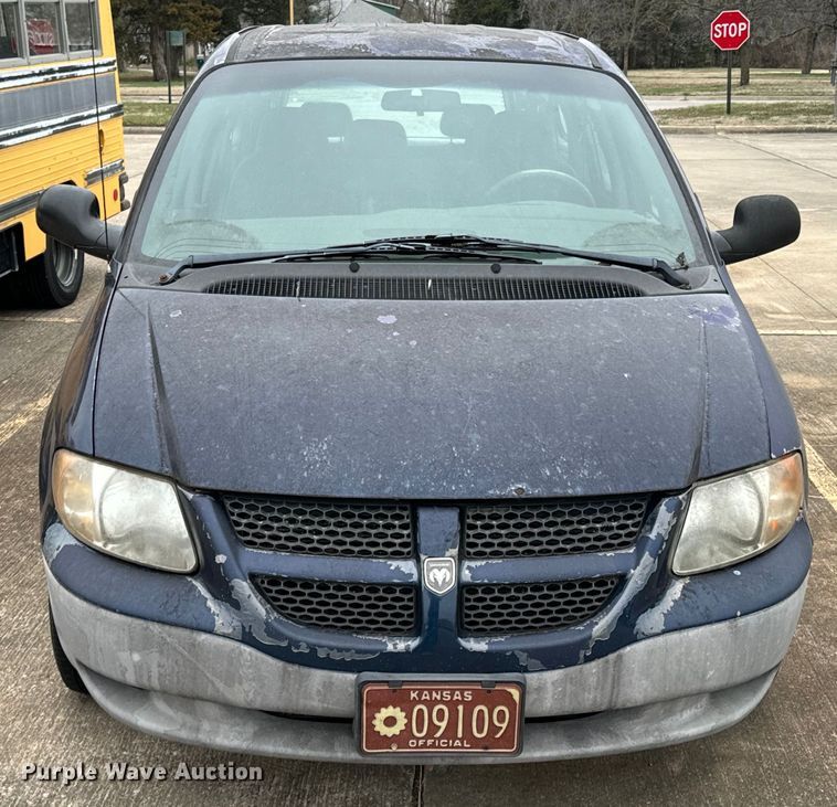 image for item OJ9693 2001 Dodge Caravan SE van