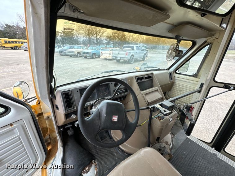 image for item OJ9694 1992 GMC Vandura school bus