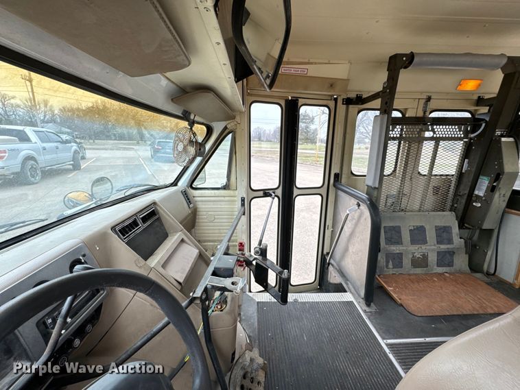 image for item OJ9694 1992 GMC Vandura school bus