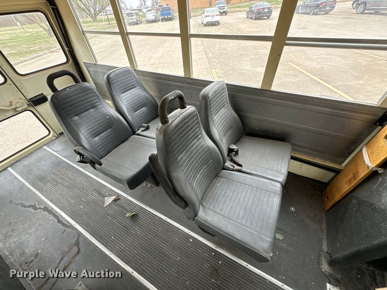 image for item OJ9694 1992 GMC Vandura school bus