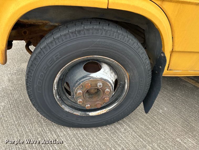 image for item OJ9694 1992 GMC Vandura school bus