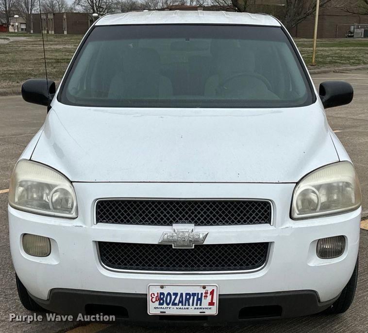 image for item OJ9695 2008 Chevrolet Uplander LS van