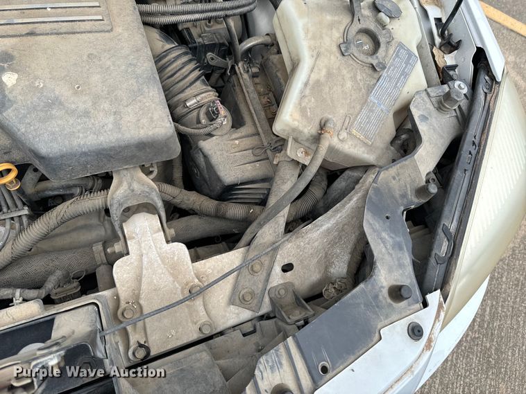 image for item OJ9695 2008 Chevrolet Uplander LS van