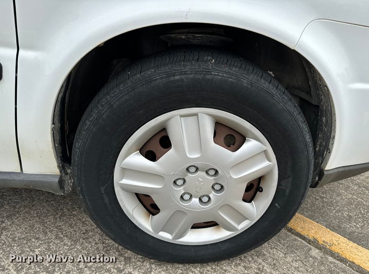 image for item OJ9695 2008 Chevrolet Uplander LS van