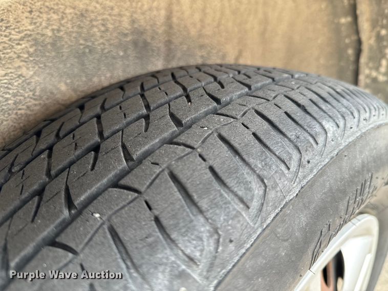 image for item OJ9695 2008 Chevrolet Uplander LS van