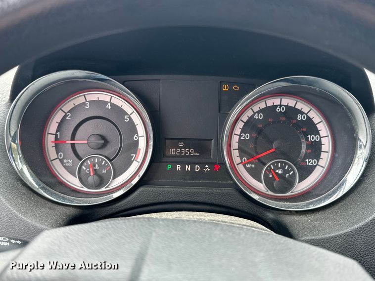 image for item OJ9696 2014 Dodge Grand Caravan van