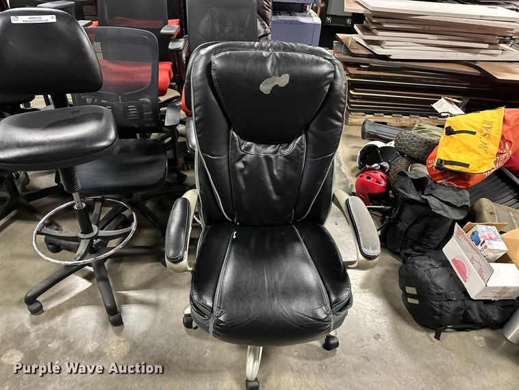 image for item OM9250 (41) office chairs 