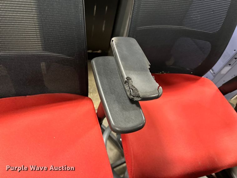 image for item OM9250 (41) office chairs 