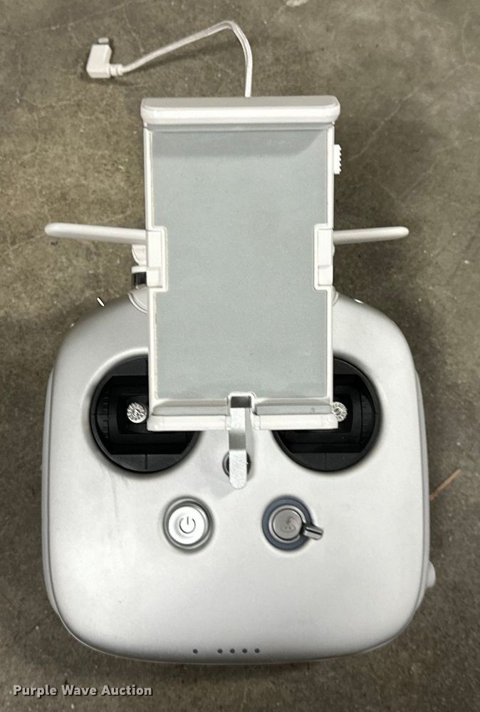 image for item OM9252 DJI Inspire 1 drone