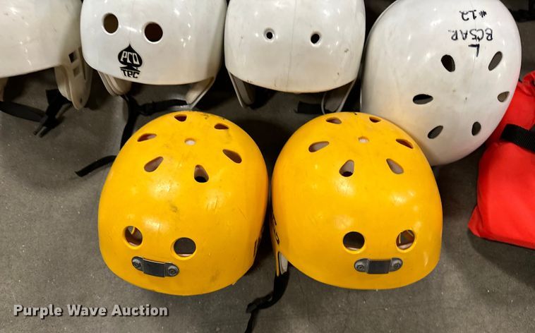 image for item OM9253 Rescue and camping gear 