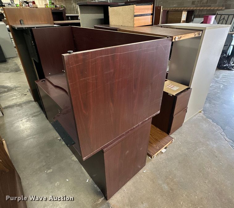 image for item OM9254 Office desk and chairs