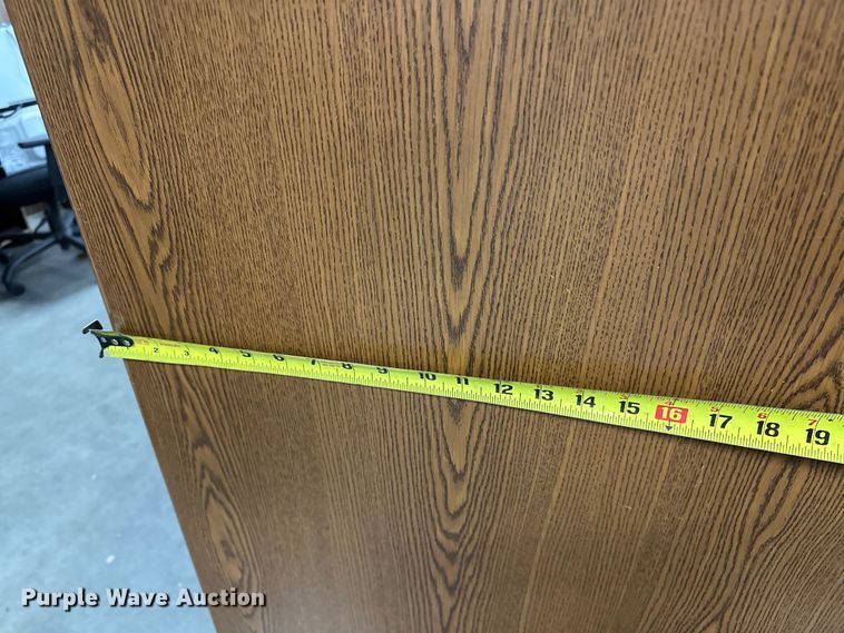 image for item OM9254 Office desk and chairs