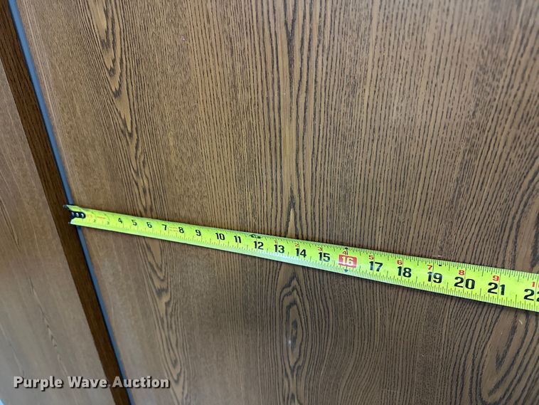 image for item OM9254 Office desk and chairs