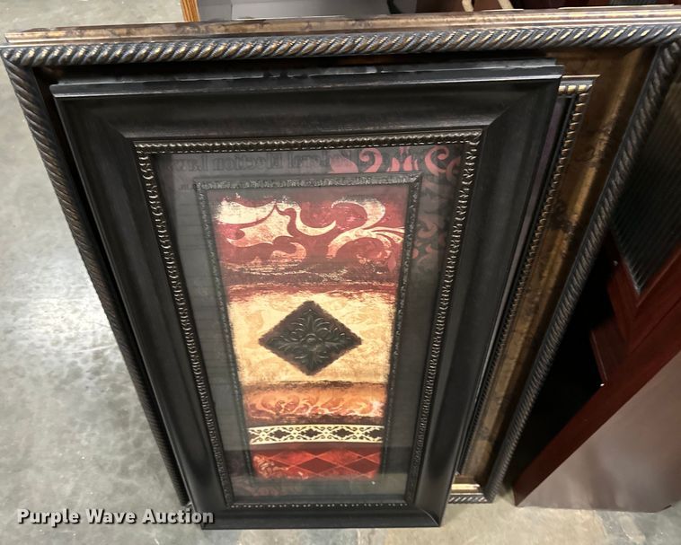 image for item OM9254 Office desk and chairs