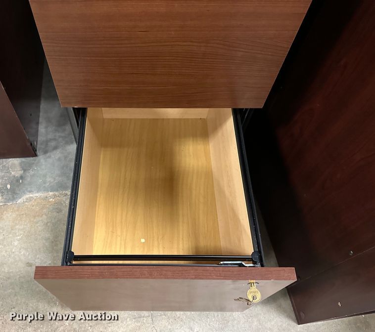 image for item OM9254 Office desk and chairs