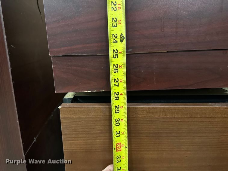 image for item OM9254 Office desk and chairs