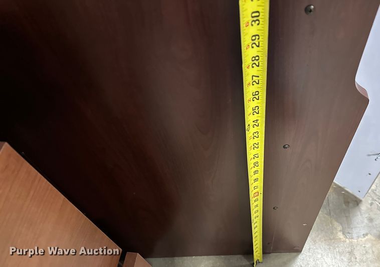 image for item OM9254 Office desk and chairs