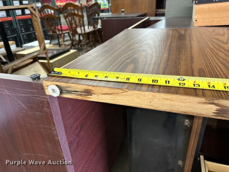 image for item OM9254 Office desk and chairs