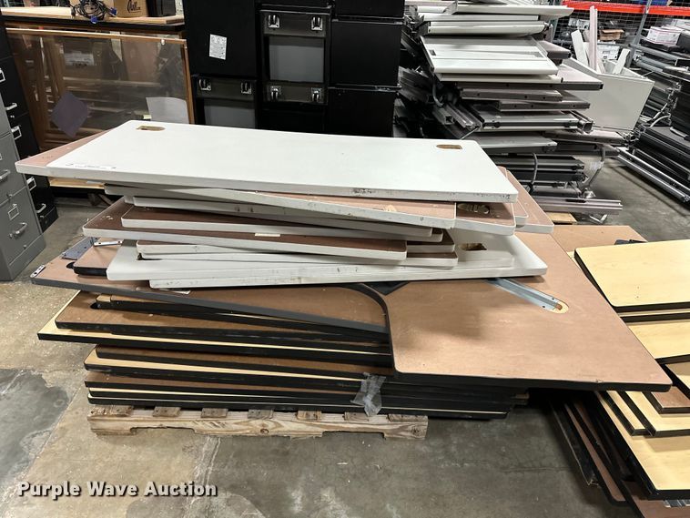 image for item OM9258 Office cubicals 