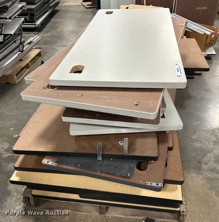 image for item OM9258 Office cubicals 