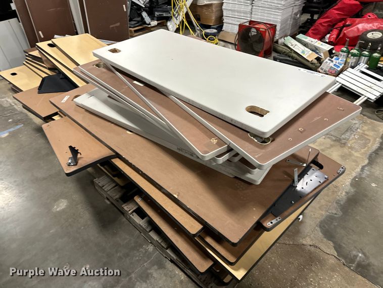 image for item OM9258 Office cubicals 