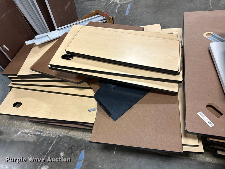 image for item OM9258 Office cubicals 