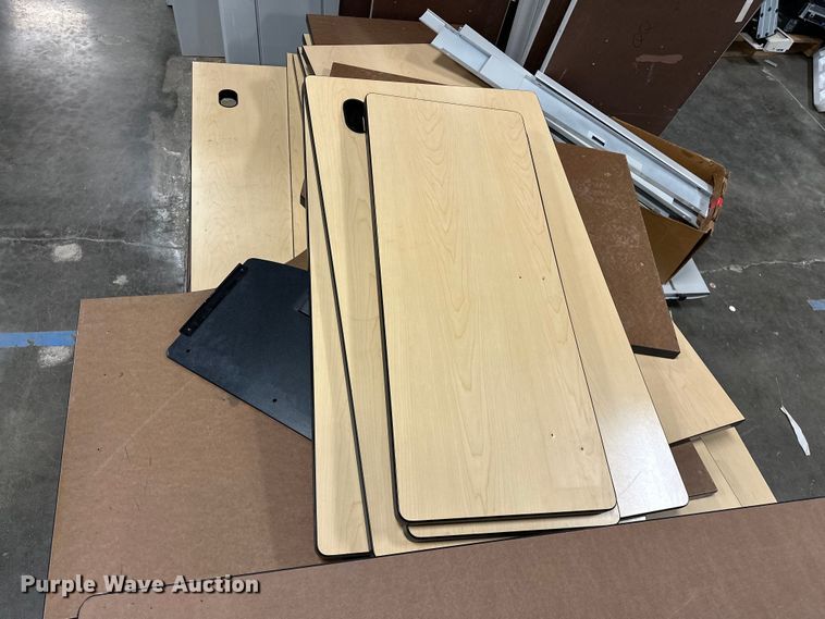 image for item OM9258 Office cubicals 