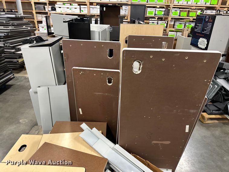 image for item OM9258 Office cubicals 