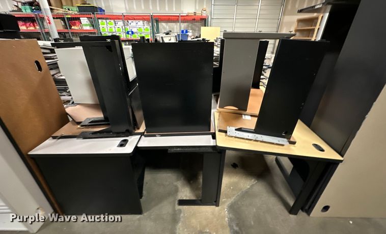 image for item OM9258 Office cubicals 