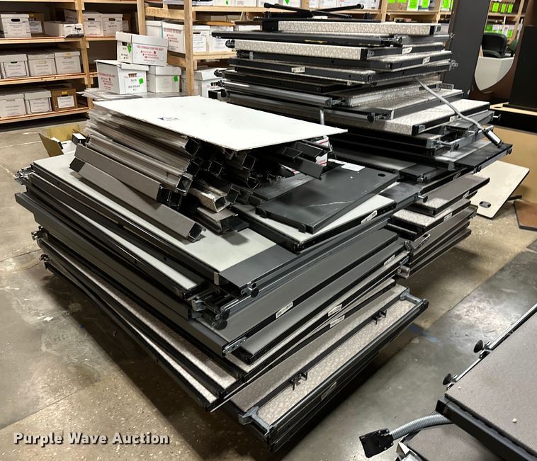 image for item OM9258 Office cubicals 