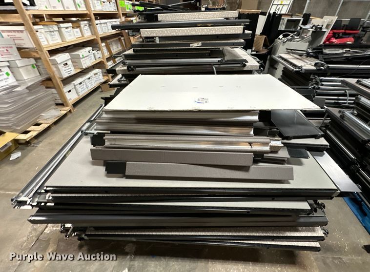 image for item OM9258 Office cubicals 