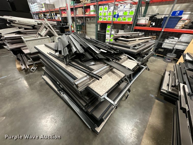 image for item OM9258 Office cubicals 