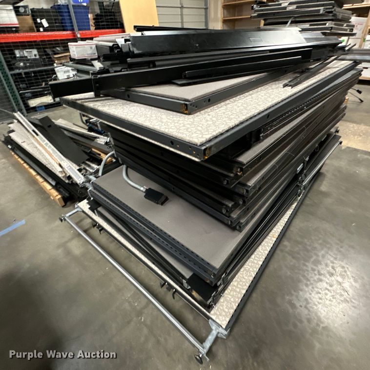 image for item OM9258 Office cubicals 