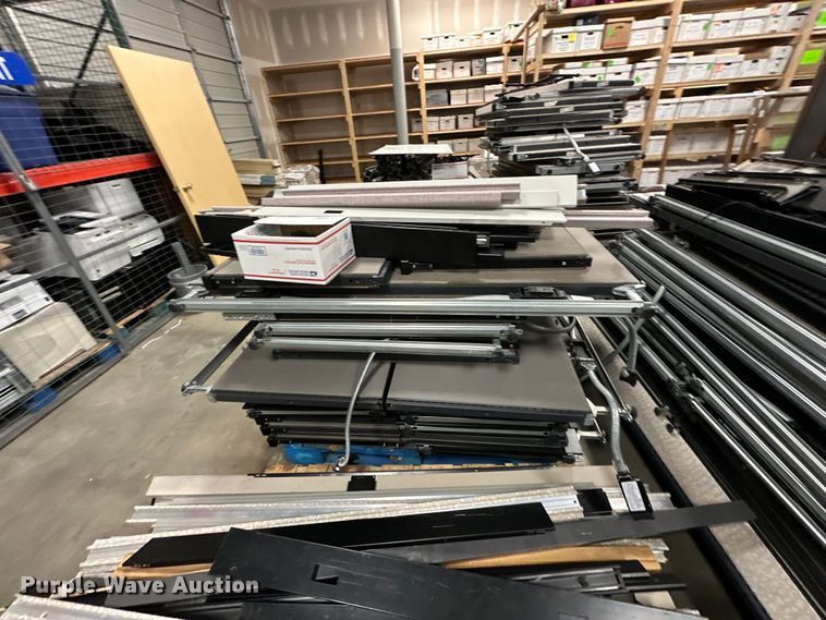 image for item OM9258 Office cubicals 