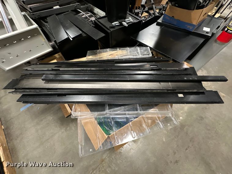 image for item OM9258 Office cubicals 