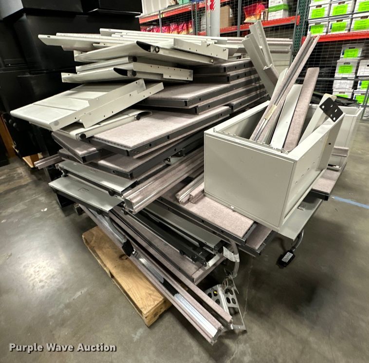 image for item OM9258 Office cubicals 