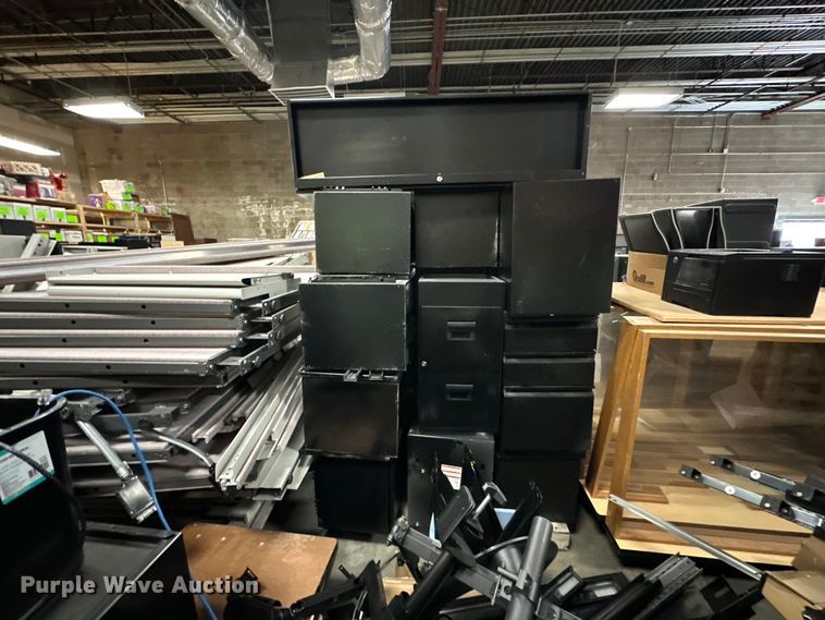 image for item OM9258 Office cubicals 