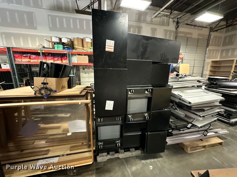 image for item OM9258 Office cubicals 