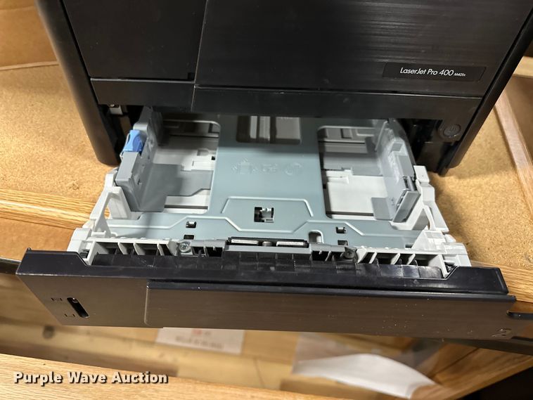 image for item OM9258 Office cubicals 