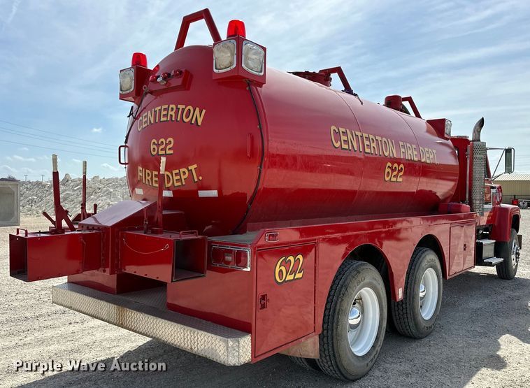 image for item OM9260 1984 Ford LT9000 tanker fire truck