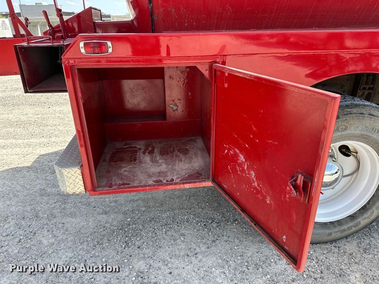 image for item OM9260 1984 Ford LT9000 tanker fire truck