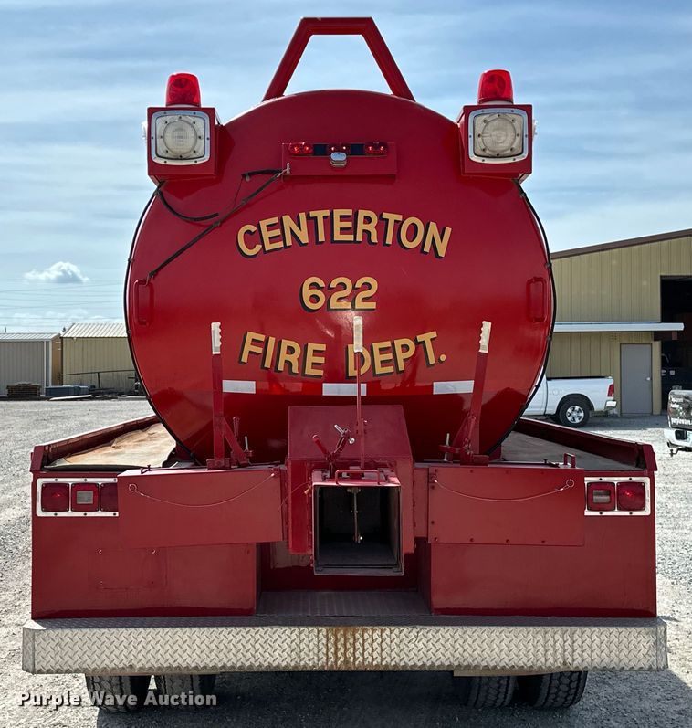image for item OM9260 1984 Ford LT9000 tanker fire truck