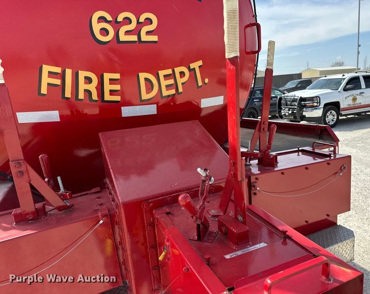 image for item OM9260 1984 Ford LT9000 tanker fire truck